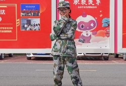 兰州新华互联网学校新生李悦蕾的逐梦故事