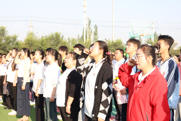 感恩师恩，致敬成长引路人 兰州新华庆祝第41个教师节