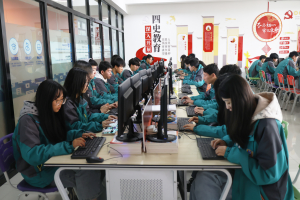 指尖飛揚,鍵下爭鋒-我校成功舉辦2025級新生計算機打字比賽
